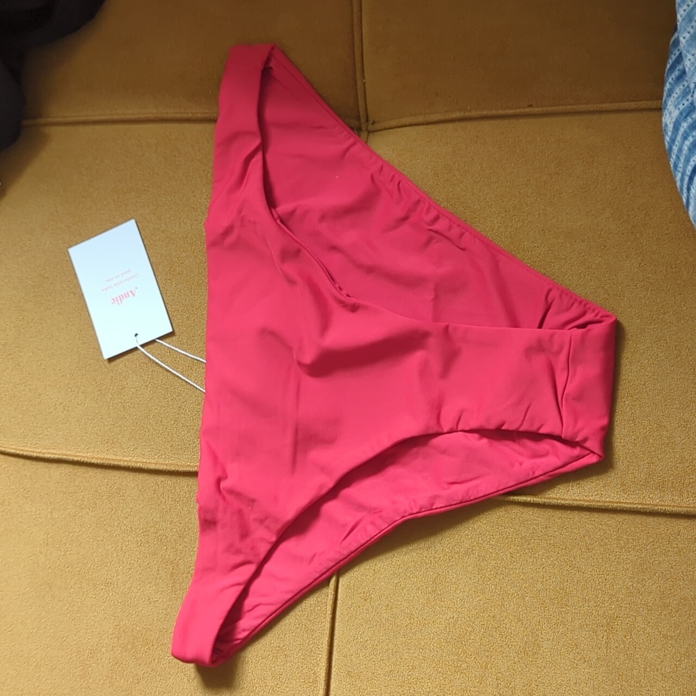 Andie The Cheeky Bottom